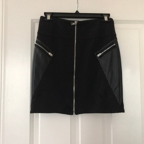 ponte knit black skirt w/ faux leather panel 38 - Picture 1 of 3